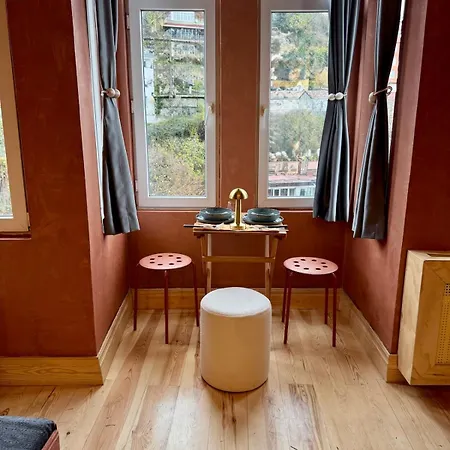 Historic Design 3-storey Arnavutkoey With Patio Apartamento *