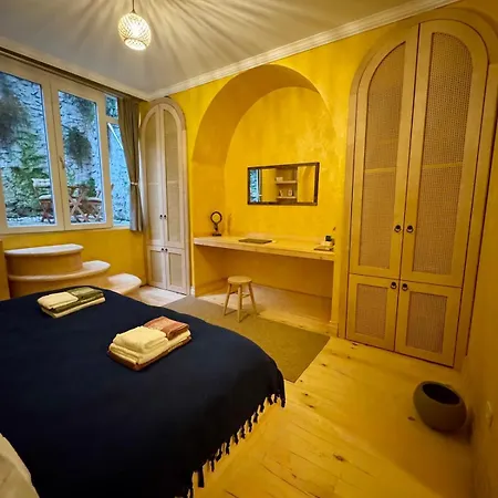 شقة Historic Design 3-storey Arnavutkoey With Patio