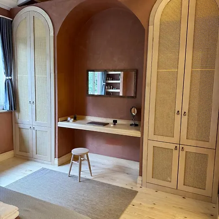 Apartment Historic Design 3-storey Arnavutkoey With Patio *