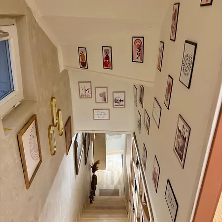 Historic Design 3-storey Arnavutkoey With Patio Κωνσταντινούπολη