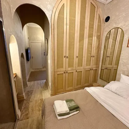 Historic Design 3-storey Arnavutkoey With Patio Apartament *