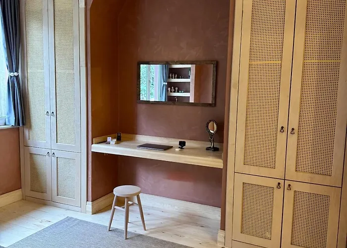 Apartment Historic Design 3-storey Arnavutkoey With Patio *