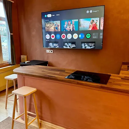 Historic Design 3-storey Arnavutkoey With Patio Апартаменты Стамбул