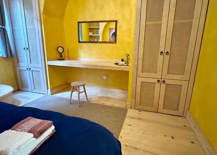 Daire Historic Design 3-storey Arnavutkoey With Patio