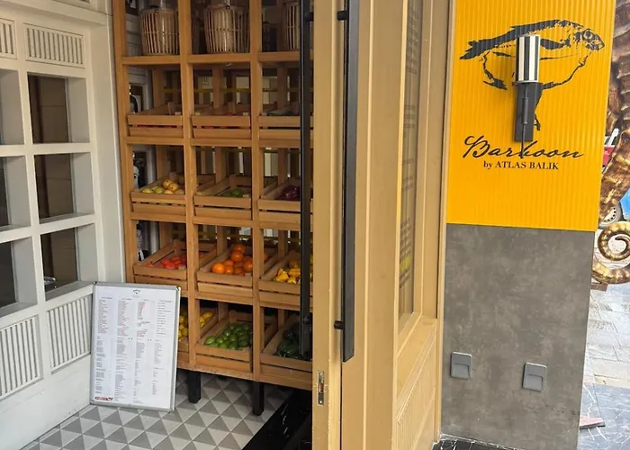 Historic Design 3-storey Arnavutkoey With Patio * İstanbul